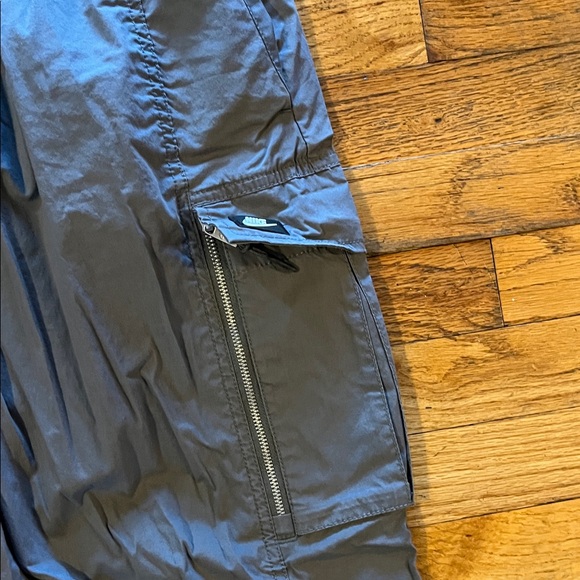 Nike Men's Charcoal Cargo Pants - Picture 2 of 5